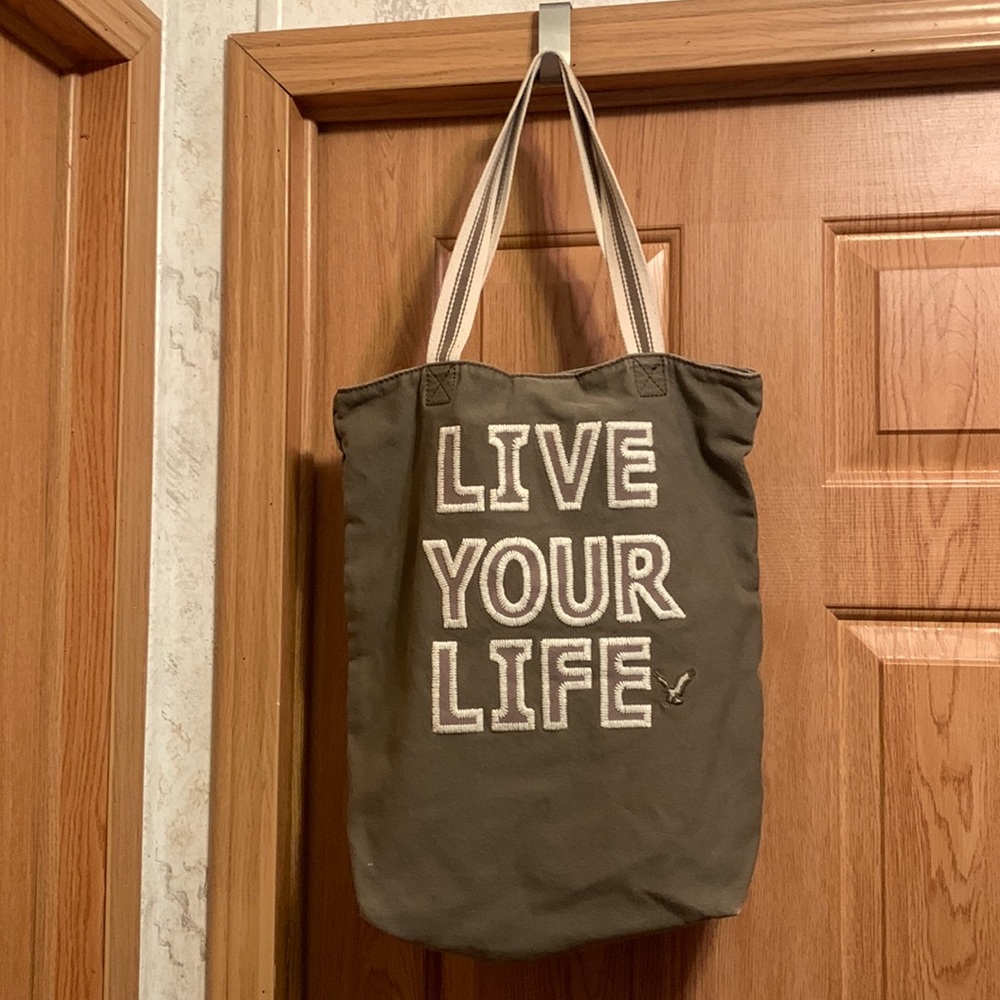 🌻2/$15🌻 American Eagle Taupe and Cream Tote Bag — LIVE YOUR LIFE